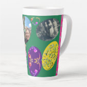 ハッピーイースター、イースターエッグw/3写真 カフェラテマグ (右アングル)