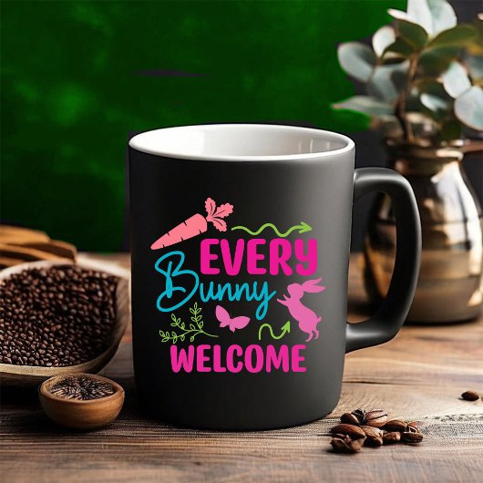 ハッピーイースター。花 ツートーンマグカップ