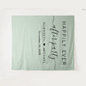 ハッピーエバーアフターパーティー セージグリーン タペストリー (正面(横))