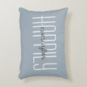 ハッピーエバーアフター引用文モダンタイポグラフィブルー アクセントクッション (正面(垂直))