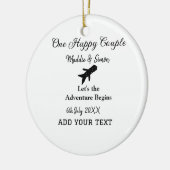 ハッピーカップルの冒険が始ま結婚る セラミックオーナメント (左)