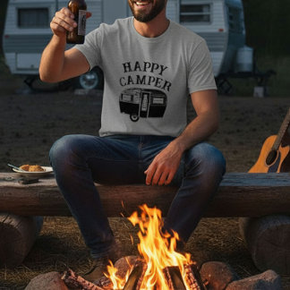 ハッピーキャンパーキャンピングトレーラー Tシャツ