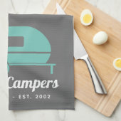 ハッピーキャンパーズグレイティール(緑がかった色)キャンプ キッチンタオル (四つ折り)