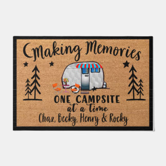 ハッピーキャンパーズフォーマット、キャンピングラバーギフト ドアマット