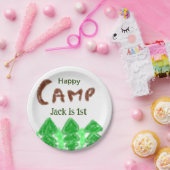 ハッピーキャンピングキャンパー1バースデーキッズ木 ペーパープレート (パーティー)
