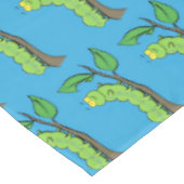 ハッピーキュートグリーンキャタピラーアニメイラストレーション テーブルクロス (アングル)