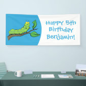 ハッピーキュートグリーンキャタピラーアニメイラストレーション 横断幕 (トレードショー)