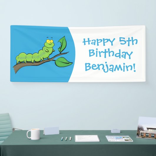 ハッピーキュートグリーンキャタピラーアニメイラストレーション 横断幕 (トレードショー)