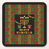 ハッピークワンザローソンドルレッドブラックグリーンイエロー スクエアペーパーコースター (正面)