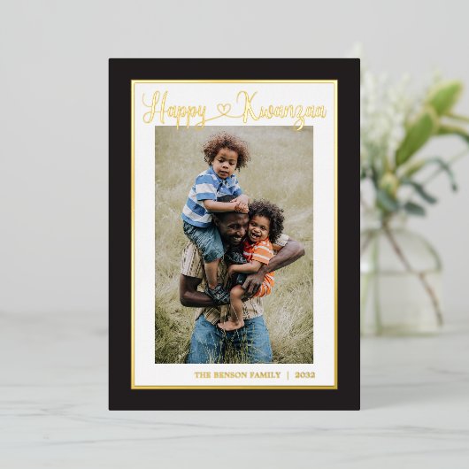 ハッピークワンザ独身のア写真 箔シーズンカード (立ち正面)