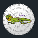 ハッピーグリーンイグアナ漫画イラストレーション ダーツボード<br><div class="desc">この幸せな緑のイグアナ描は、おもしろい漫画スタイルにある。爬虫類ルール！</div>