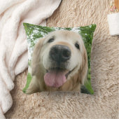 ハッピーゴールデンレトリバードッグアウトサイドポートレート クッション (ブランケット)