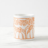 ハッピーサンクスギビングタイポグラフィオレンジカボチャ コーヒーマグカップ (中央)