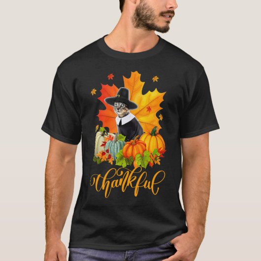 ハッピーサンクスギビングデー　紅葉　落ち葉　カエデの葉 Tシャツ (正面)