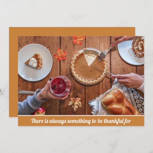 ハッピーサンクスギビングパイワインおもしろいタイポグラフィフラット シーズンカード (正面/裏面)