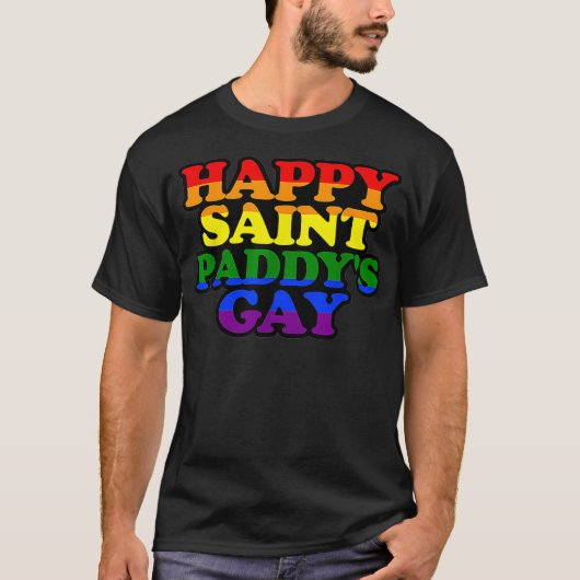 ハッピーサンパディスゲイおもしろいLGBTQSt patricks day Tシャツ (正面)