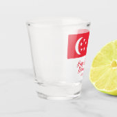 ハッピーシンガポール国立デイシンガポール国旗 ショットグラス (左)