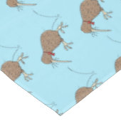 ハッピージャンプのキウイとボウタイ漫画デザイン テーブルクロス (アングル)