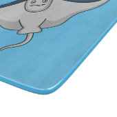 ハッピースティングレイ魚の漫画イラストレーション カッティングボード (角)