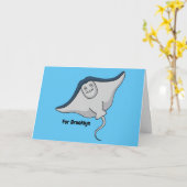 ハッピースティングレイ魚の漫画イラストレーション カード (黄色い花)