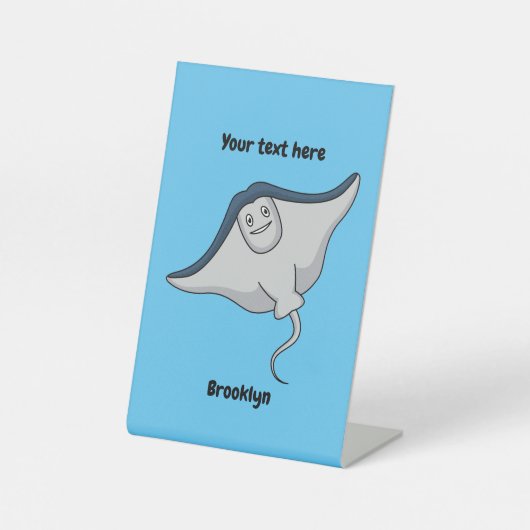 ハッピースティングレイ魚の漫画イラストレーション 台座サイン (正面)