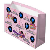 ハッピーセカンドバースデー抱き枕#2誕生日ピンク ラージペーパーバッグ (裏面アングル)