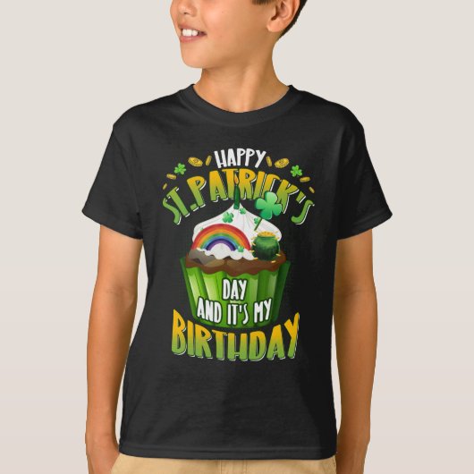 ハッピーセントパトリックの日とYesそれが私の誕生日 Tシャツ (正面)