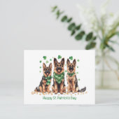 ハッピーセントパトリックの日ドイツの羊飼い犬 シーズンポストカード (スタンド正面)