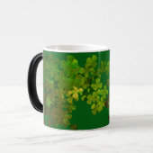 ハッピーセントパトリックの日、アイルランドのシャムロックマグカップ モーフィングマグカップ (正面左)