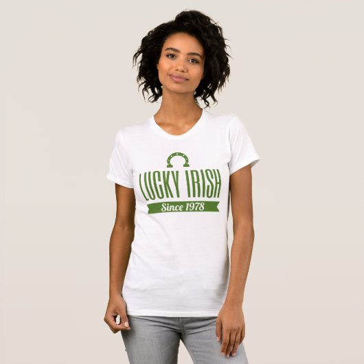 ハッピーセントパトリックの日 | Lucky Irish Since Tシャツ (正面フル)