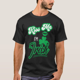 ハッピーセントパトリックSデイファミリーコーディネートキスMe Im Ir Tシャツ
