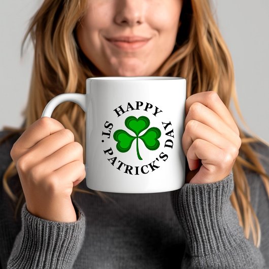 ハッピーセント。PATRICK'S DAY文字with green Shamrock コーヒーマグカップ
