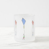 ハッピーチャイルド飛んでいるアブルーカイト フロストグラスマグカップ (中央)