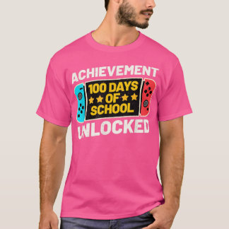 ハッピーデー100日目の学位取得が終了 Tシャツ