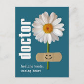 ハッピードクターズ・デイ。笑顔のデイジー ポストカード (正面)