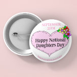 ハッピーナショナルシスターズの日 – 9月25日 缶バッジ<br><div class="desc">National Clinfers Dayは祝休日のWebサイトに準拠して2つの日付に設定されている。9月25日とする説と9月の第4日曜日とする説がある。</div>