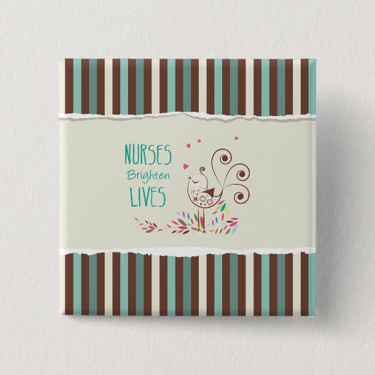 ハッピーナースデー、かわいい鳥オンストライプズ 缶バッジ (正面)