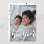 ハッピーニューイヤータイポグラフィの写真 シーズンカード (正面/裏面)