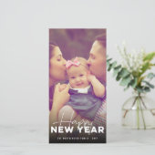 ハッピーニューイヤーモダンタイポグラフィミニマル写真 シーズンカード (スタンド正面)