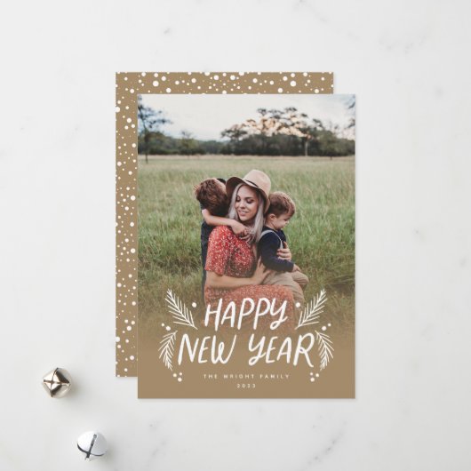 ハッピーニューイヤー手描きパインベリー写真 シーズンカード (正面/裏面インサイチュ)