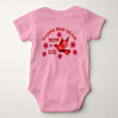 ハッピーニューイヤー母とパパ、ベビーボディスーツ ベビーボディスーツ (裏面)