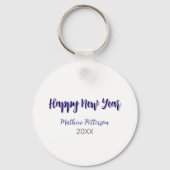 ハッピーニューイヤー紫ブラックの追加の名前の年のシンプル キーホルダー (裏面)