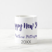 ハッピーニューイヤー紫ブラックの追加の名前の年のシンプル コーヒーマグカップ (中央)