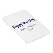 ハッピーニューイヤー紫ブラックの追加の名前の年のシンプル マグネット (右側)