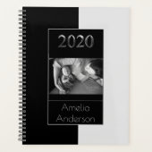 ハッピーニューイヤー2020黒とシルバーグレイエレガント プランナー手帳 (正面)