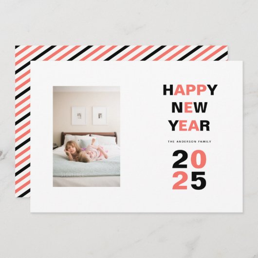 ハッピーニューイヤー2025サンゴ、黒いタイポグラフィ写真 シーズンカード (正面/裏面)