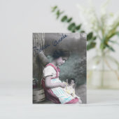 ハッピーニューイヤー ヴィンテージ ガール ウィズ ドール ポストカード (スタンド正面)