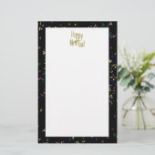 ハッピーニューイヤー – 金ゴールド文字オンブラック紙吹雪 便箋 (スタンド正面)