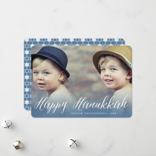 ハッピーハヌカーモダントレンディーホワイトスクリプトフォト シーズンカード (正面/裏面インサイチュ)