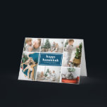 ハッピーハヌカ タイポグラフィ フォト コラージュ 青 シーズンカード<br><div class="desc">ハヌカの季節がやってきました！ このモダンでスタイリッシュなホリデー写真カードで、ホリデーの願いや挨</div>